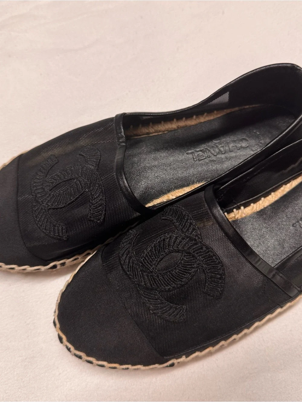 CHANEL elegant espadrilles